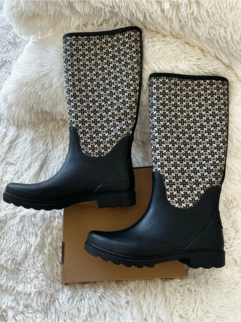Tory Burch T Monogram Hurricane Tall Rain Boots Waterproof Black Cream Size 9